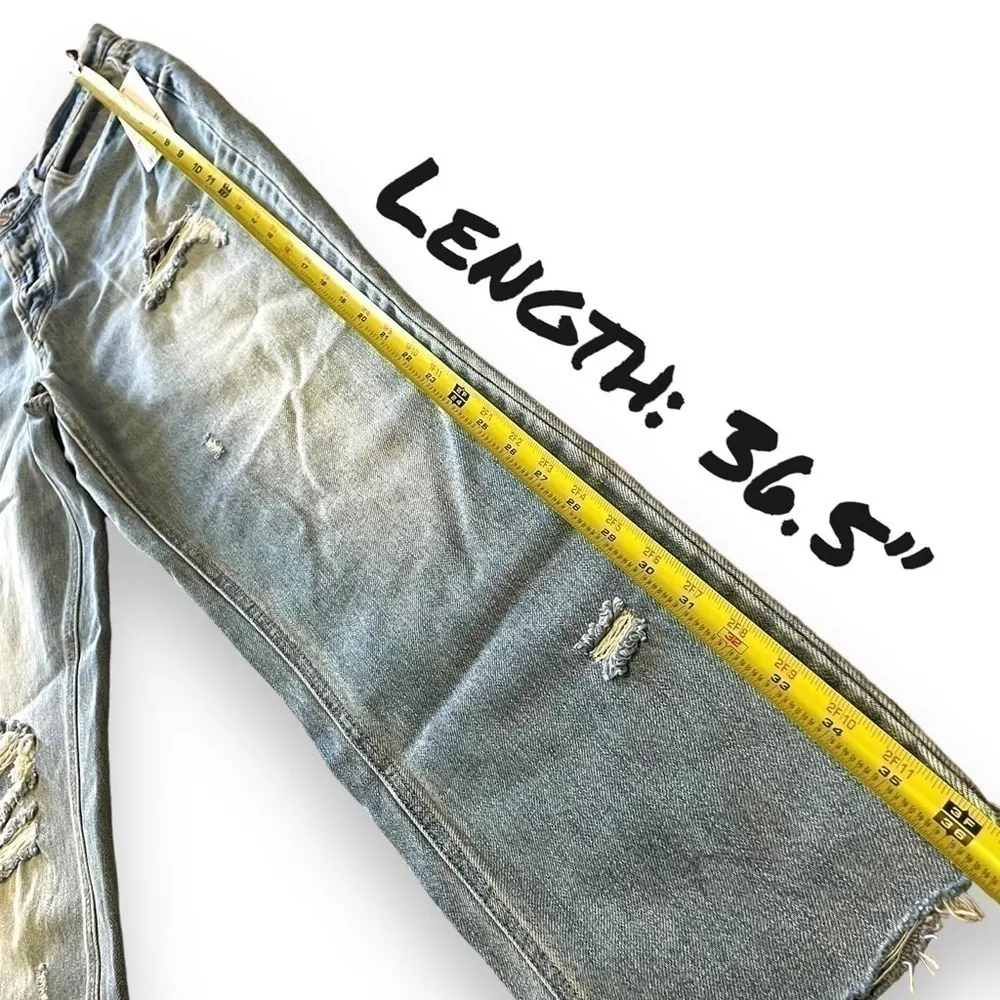 NWT BDG Urban Outfitters Distressed Slim Straight Light Wash Jeans - Size 28 - Image 7
