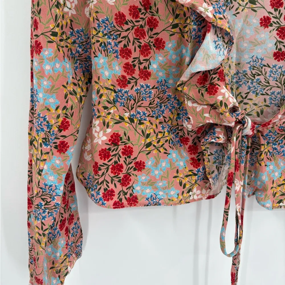 INTERMIX Silk printed Floral Ruffle Blouse Top Tie Front V-Neck Boho size 2 - Image 7