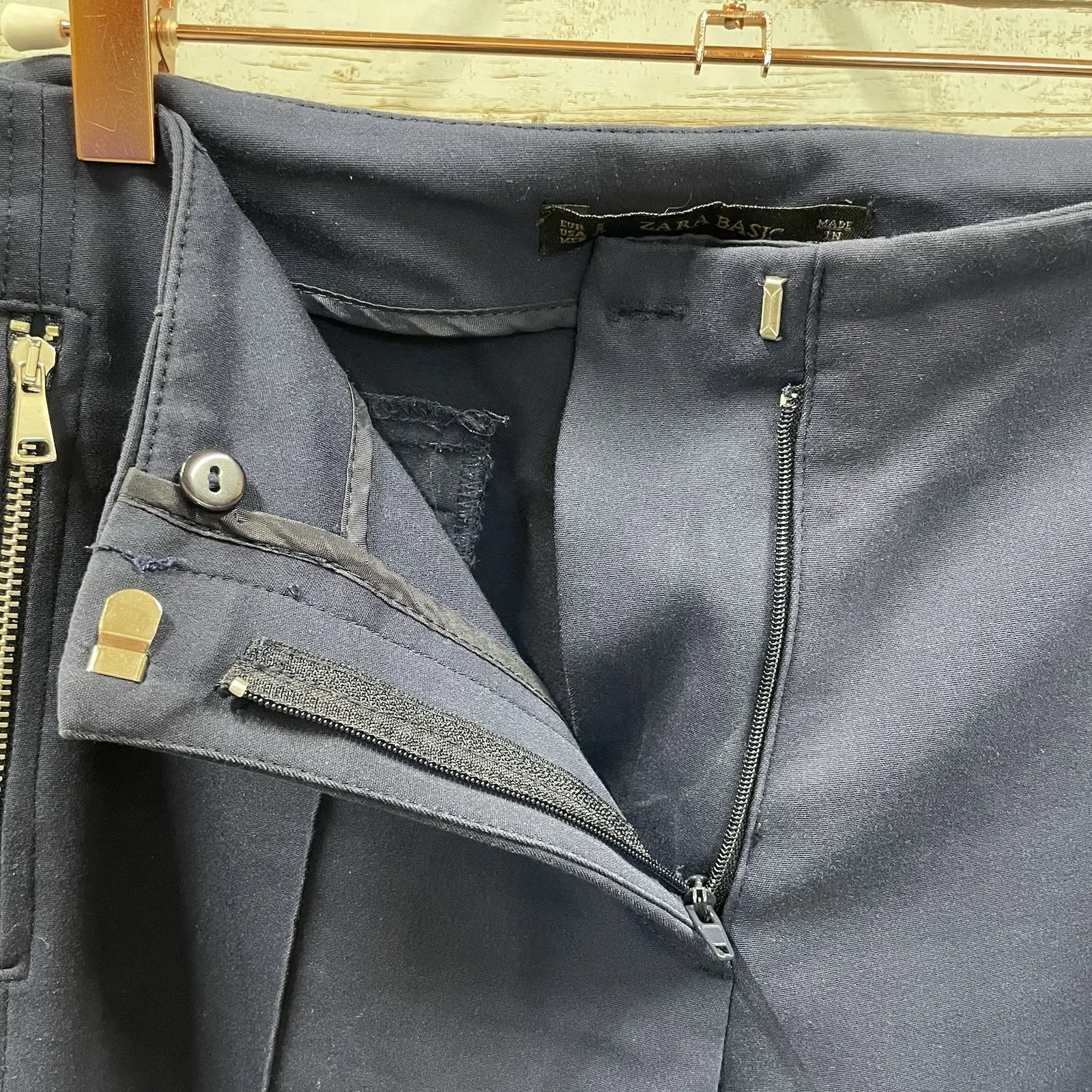 Zara Basic‎ Womens S Pants Navy Blue Straight Leg Cropped Flat Front Stretch Zip - Image 3