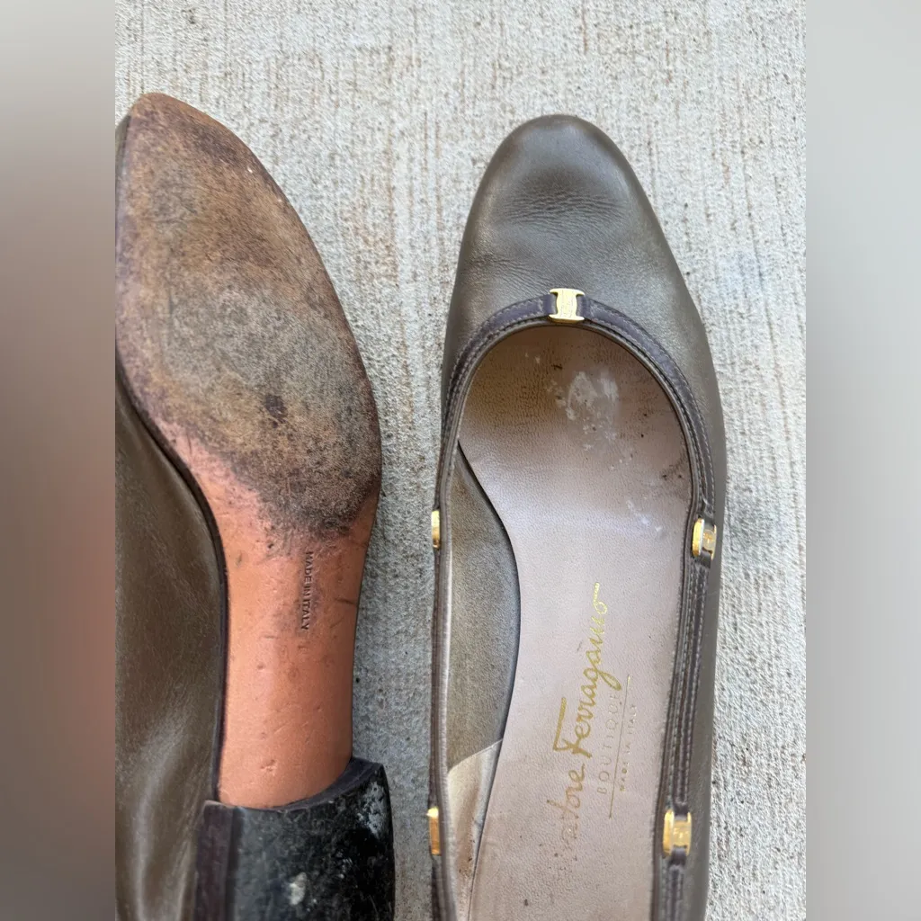 Salvatore Ferragamo Flats, Size 8 - Image 4