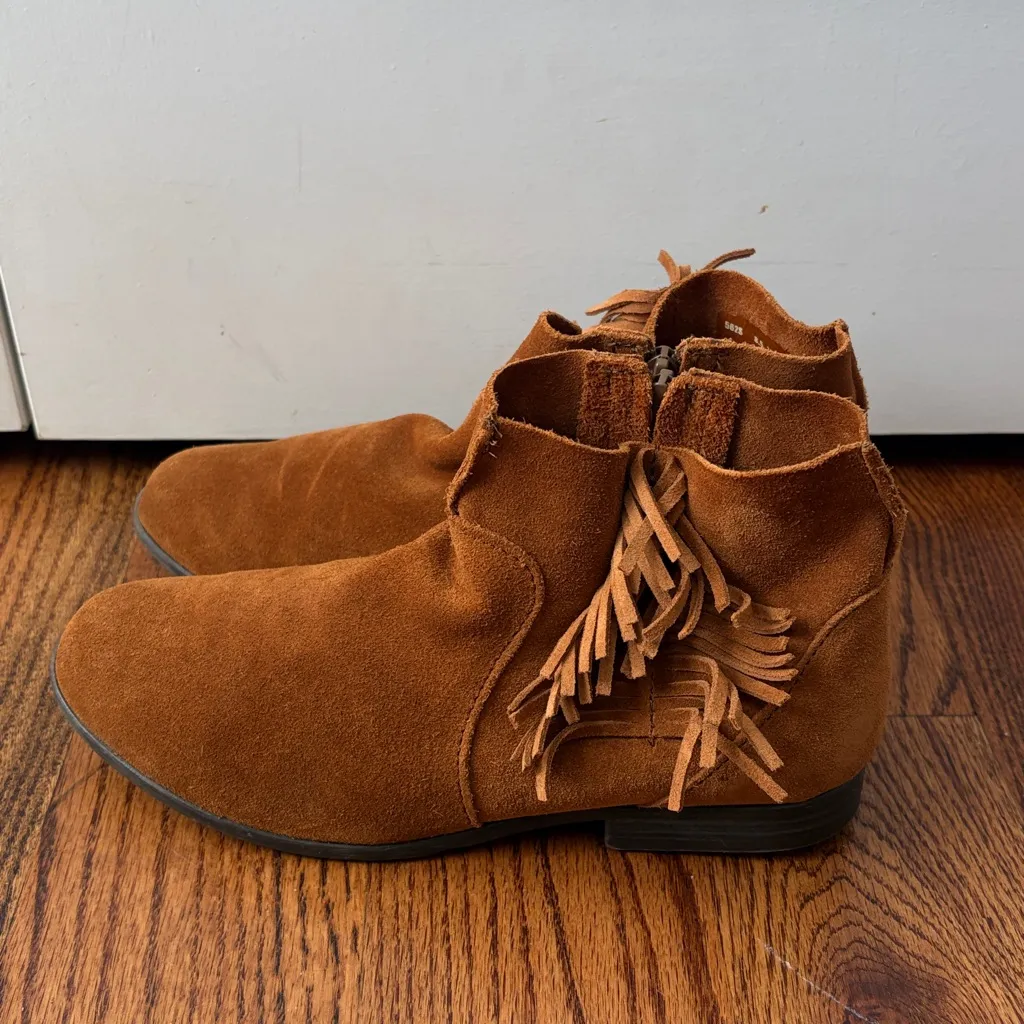 Minnetonka Fringe Boots Size 8.5 Tan Brown Suede Moccasins Ankle Booties Western - Image 3