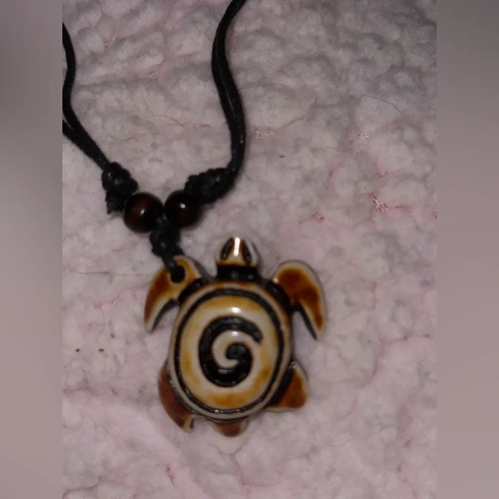 Bohemian Turtle Pendant Necklace Brown - Image 3