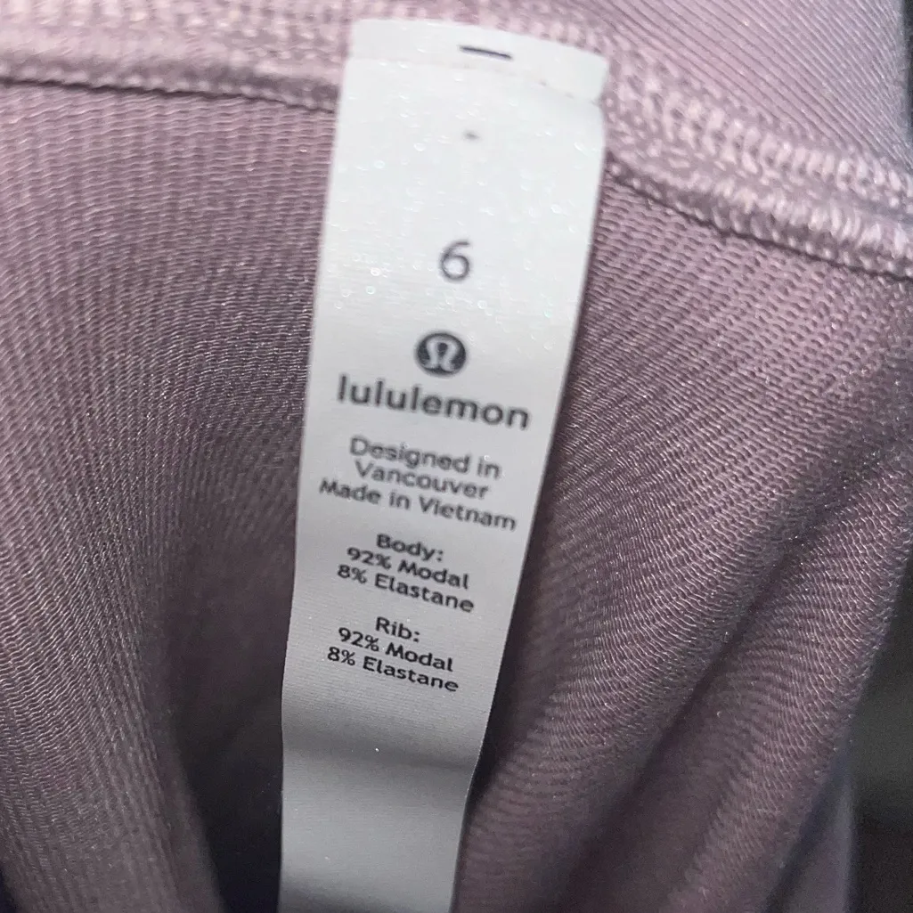 Lululemon Back In Action Wrap Size 6 Smoky Blush - Image 5