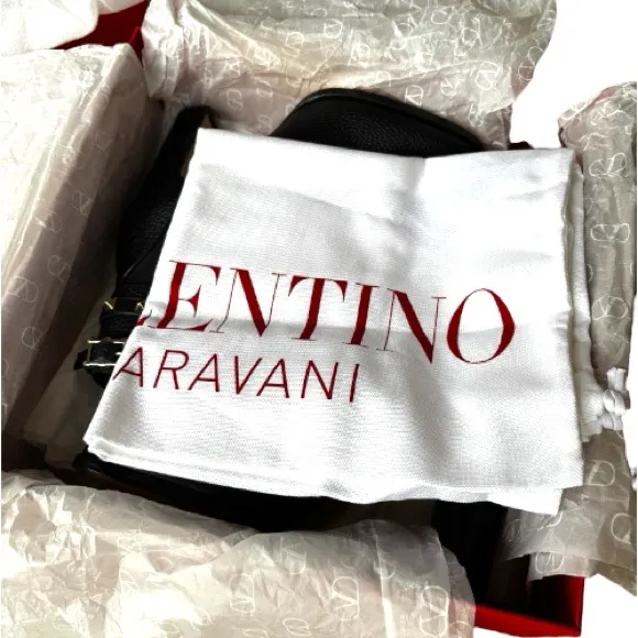 NIB Valentino Garavani Rockstud Grainy Calfskin Ankle Boots Size 38 - Image 13