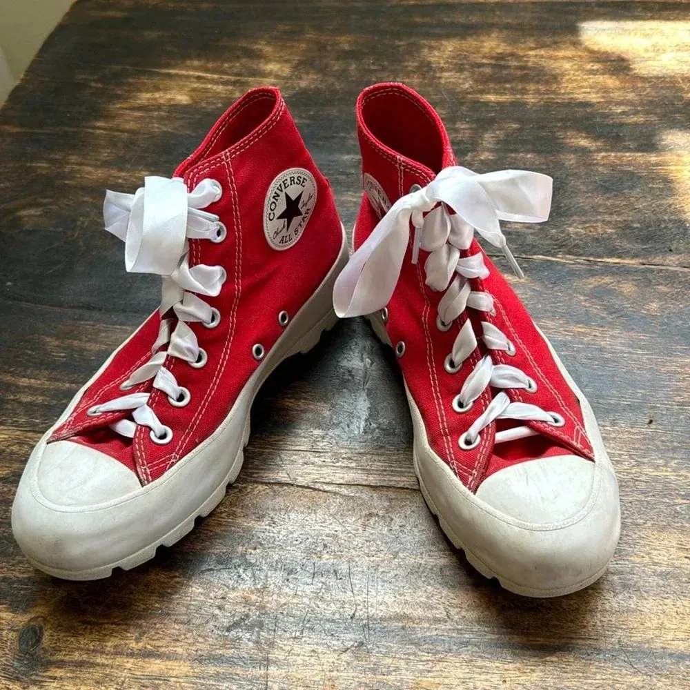 Custom Chuck Taylor All Star Lugged Platform 
Red Customized with the word Kiss - Image 3