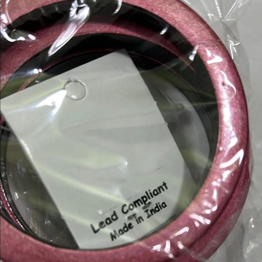 Moda Pink Bangle Accessory - Image 5