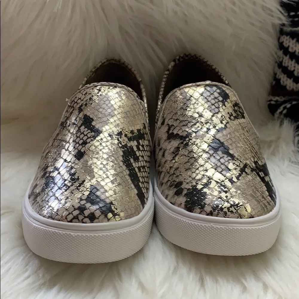Steve Madden • safary python snakeskin metallic sneakers - Image 87