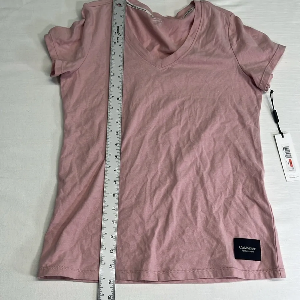 CK Performance V-Neck Woven Logo Patch T-Shirt- XS - Image 10