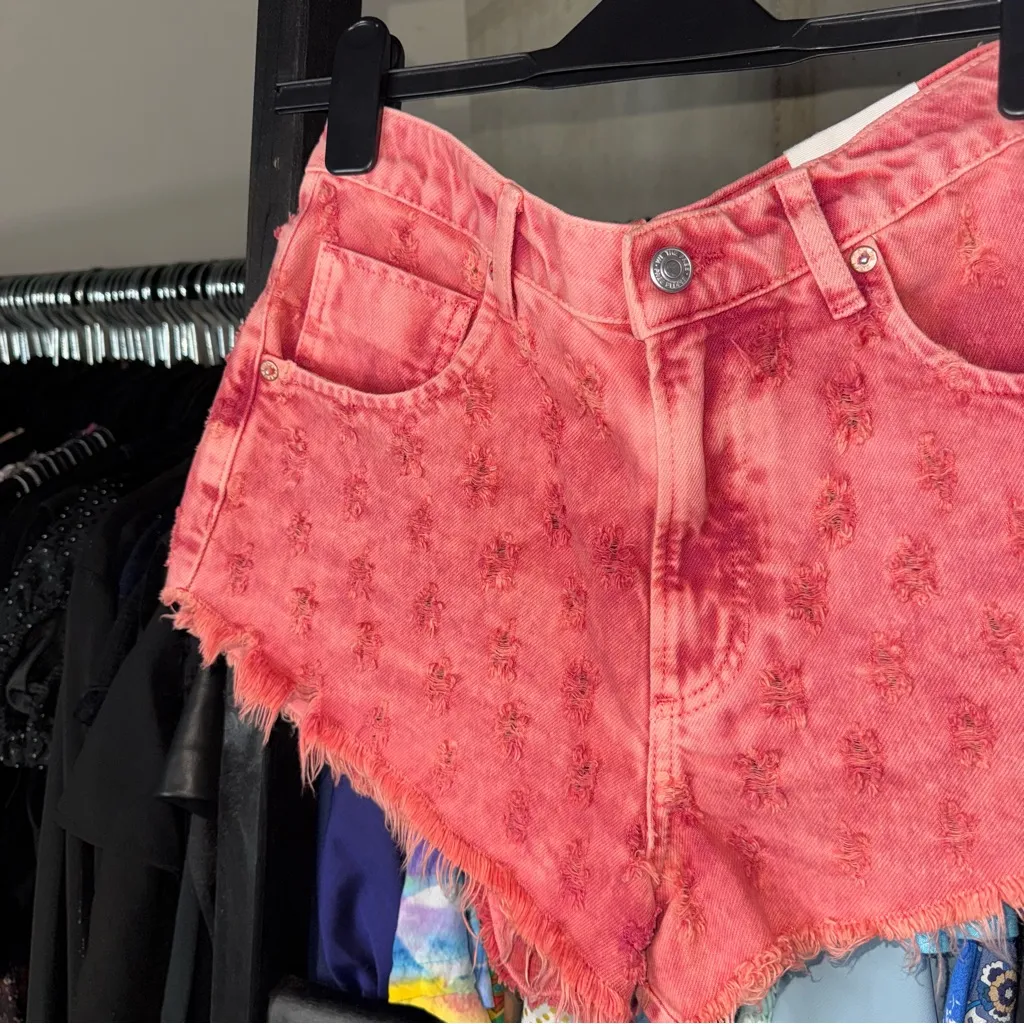 New We The Free Mixed Emotions Dragonfruit Sorbet Distressed Hi-Lo Denim Shorts - Image 4