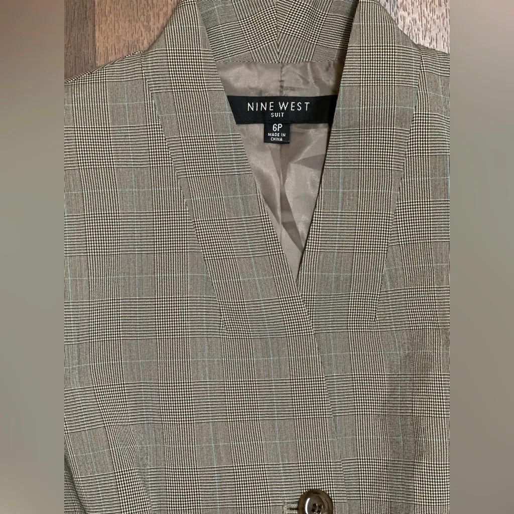 Nine West Black and White Plaid Blazer - Image 3