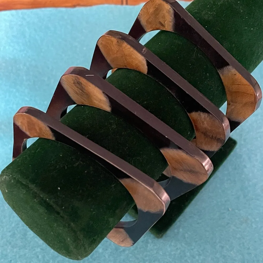 Natural Animal Horn Bracelet Set Black - Image 13