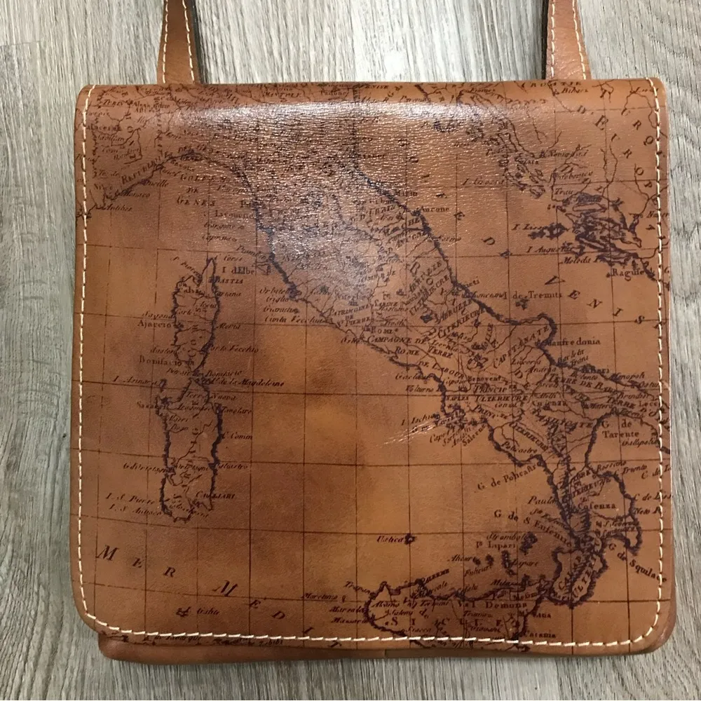 Patricia Nash Italian Leather Brown Old World Map Print Crossbody Bag Purse - Image 4