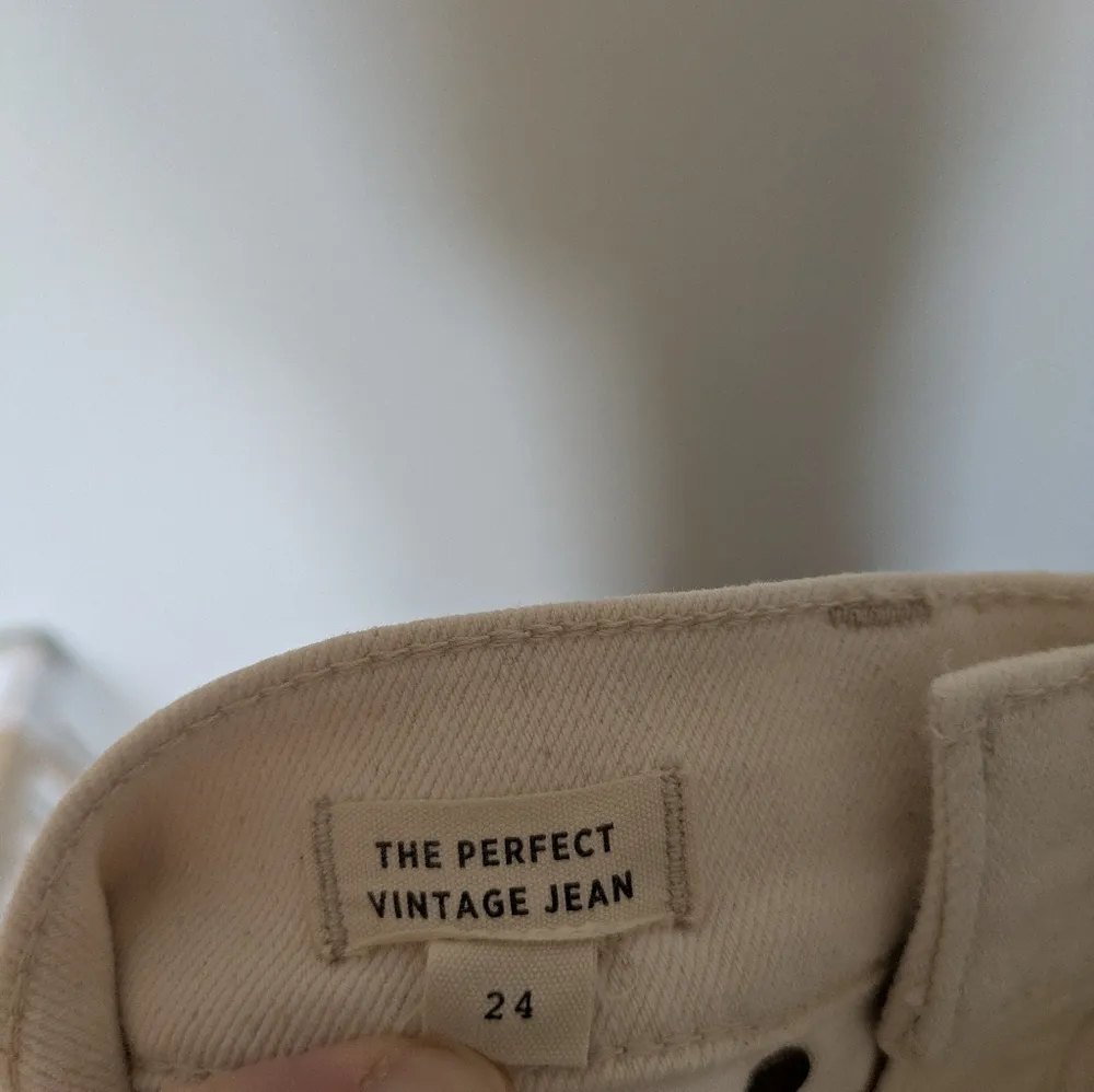 Madewell The Perfect Vintage Jean in Vintage Canvas 24 High Rise Tapered - Image 6