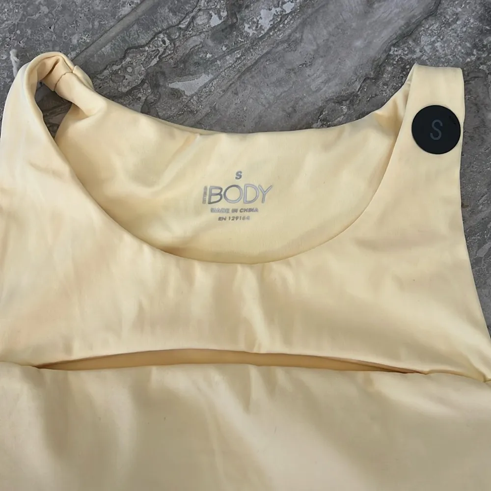 Cotton On Smoothing Cut Out Vestlette Top Yellow, Size S New w/Tag - Image 4
