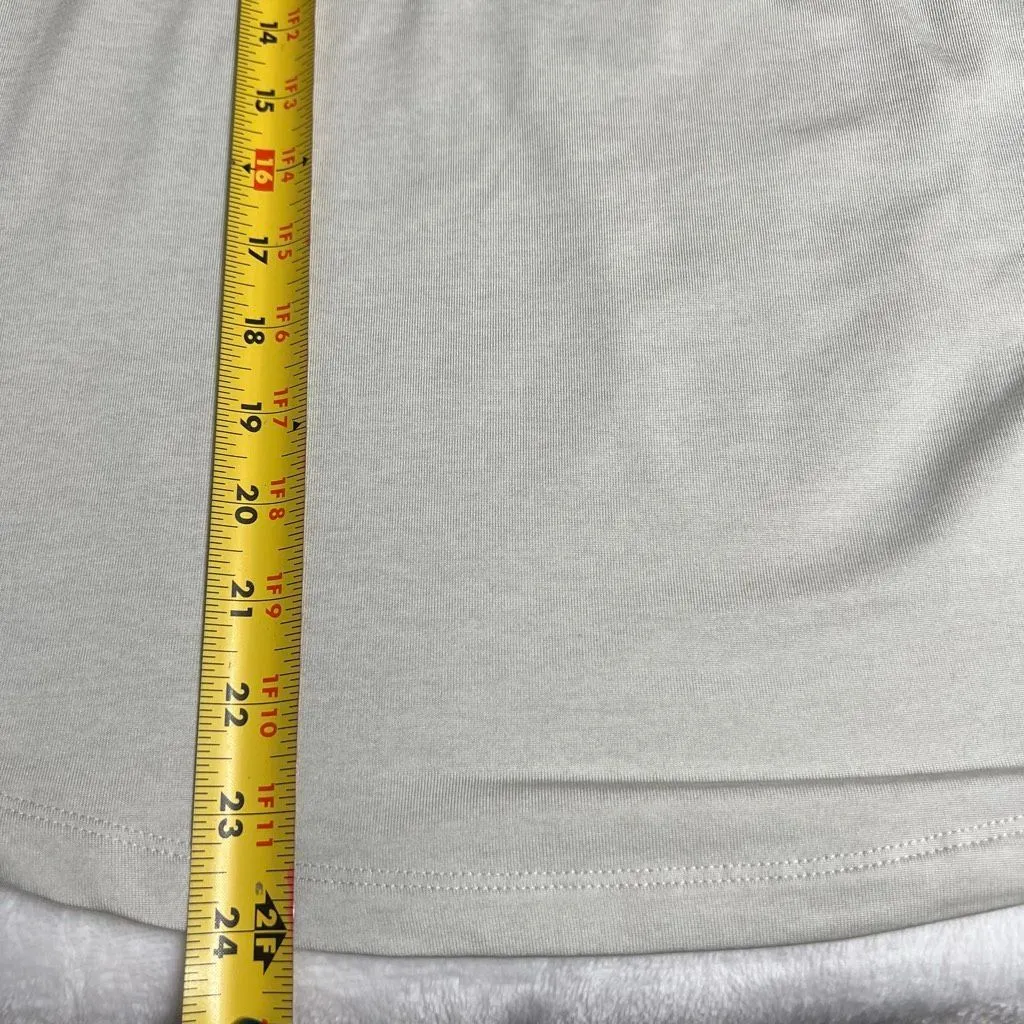 Under Armour Cincinnati Bear Cats Collared Polo Sleeveless Fitted Small Wmen - Image 8