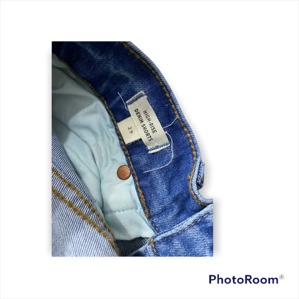 Madewell  button up high rise shorts 29 - Image 3