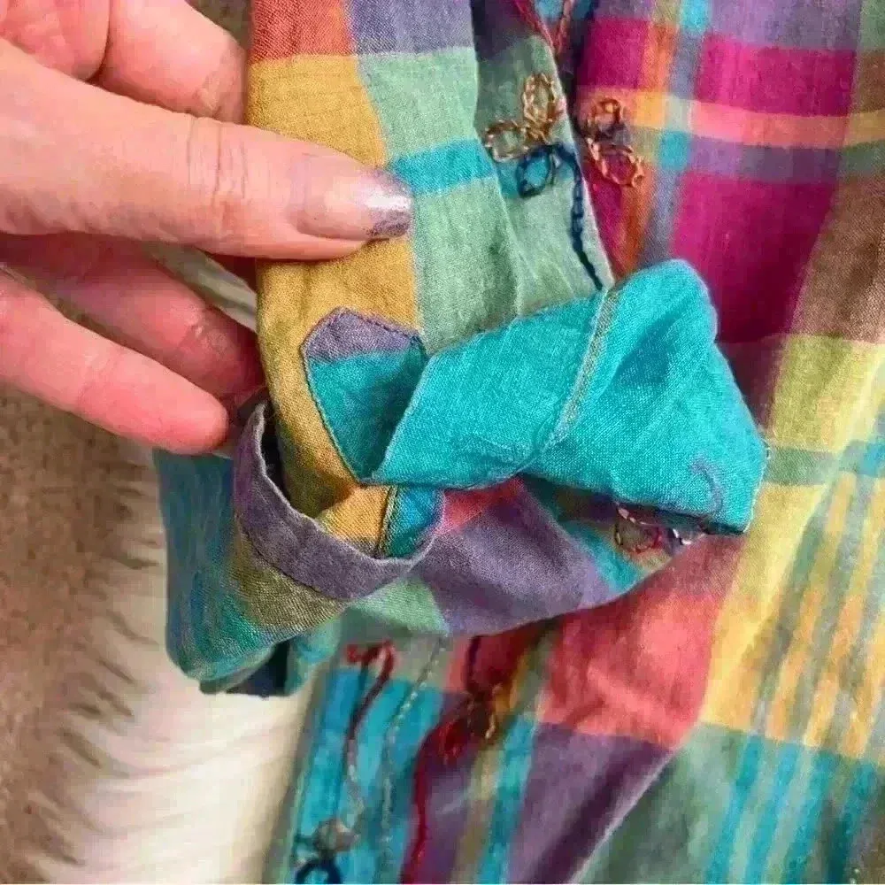 Liz & Co 90’s Rainbow Plaid Button Down with Wavy Floral Embroidery Small - Image 3