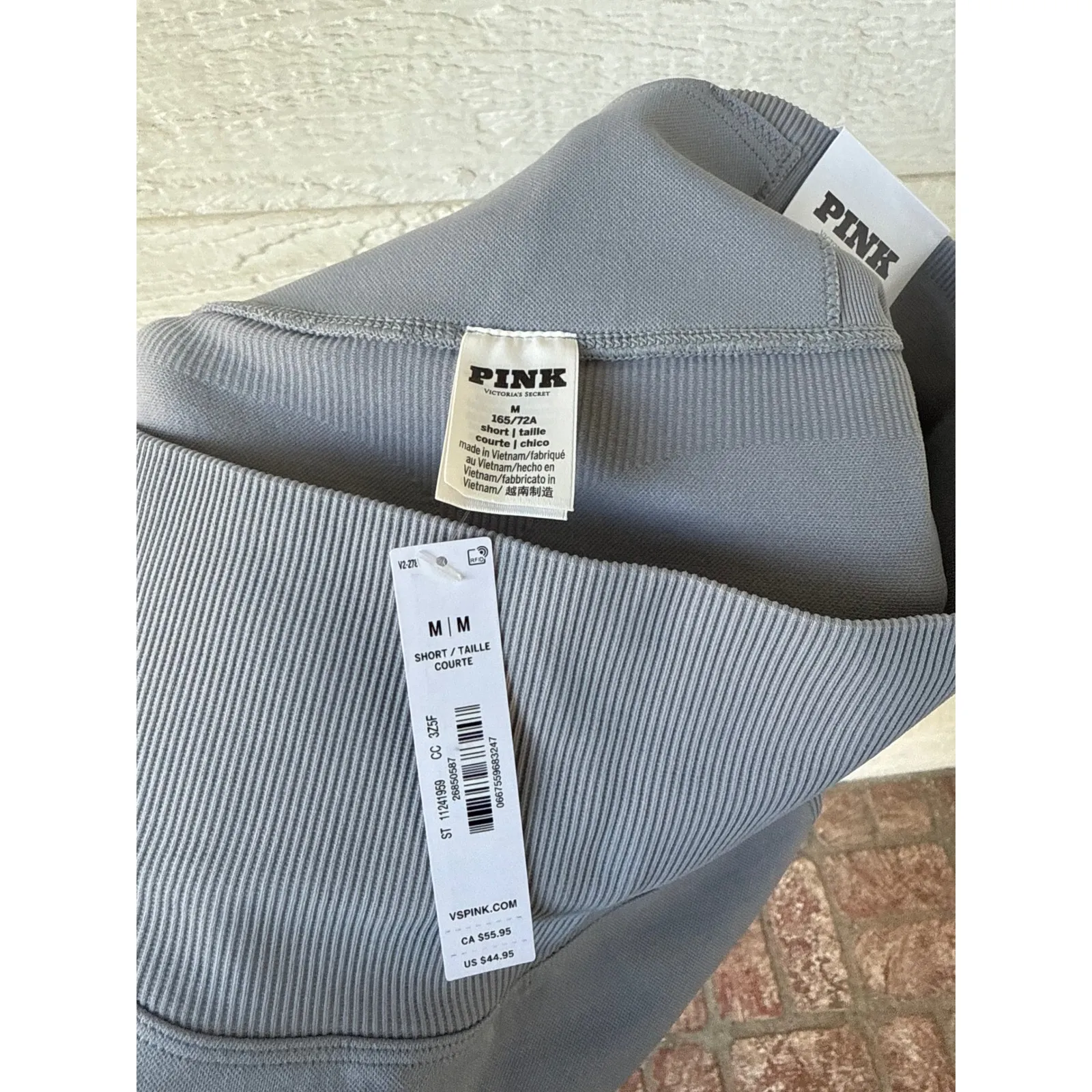 Victoria's Secret Soft Seamless Contour Leggings‎ in Gray Size Medium Short NWT - Image 3