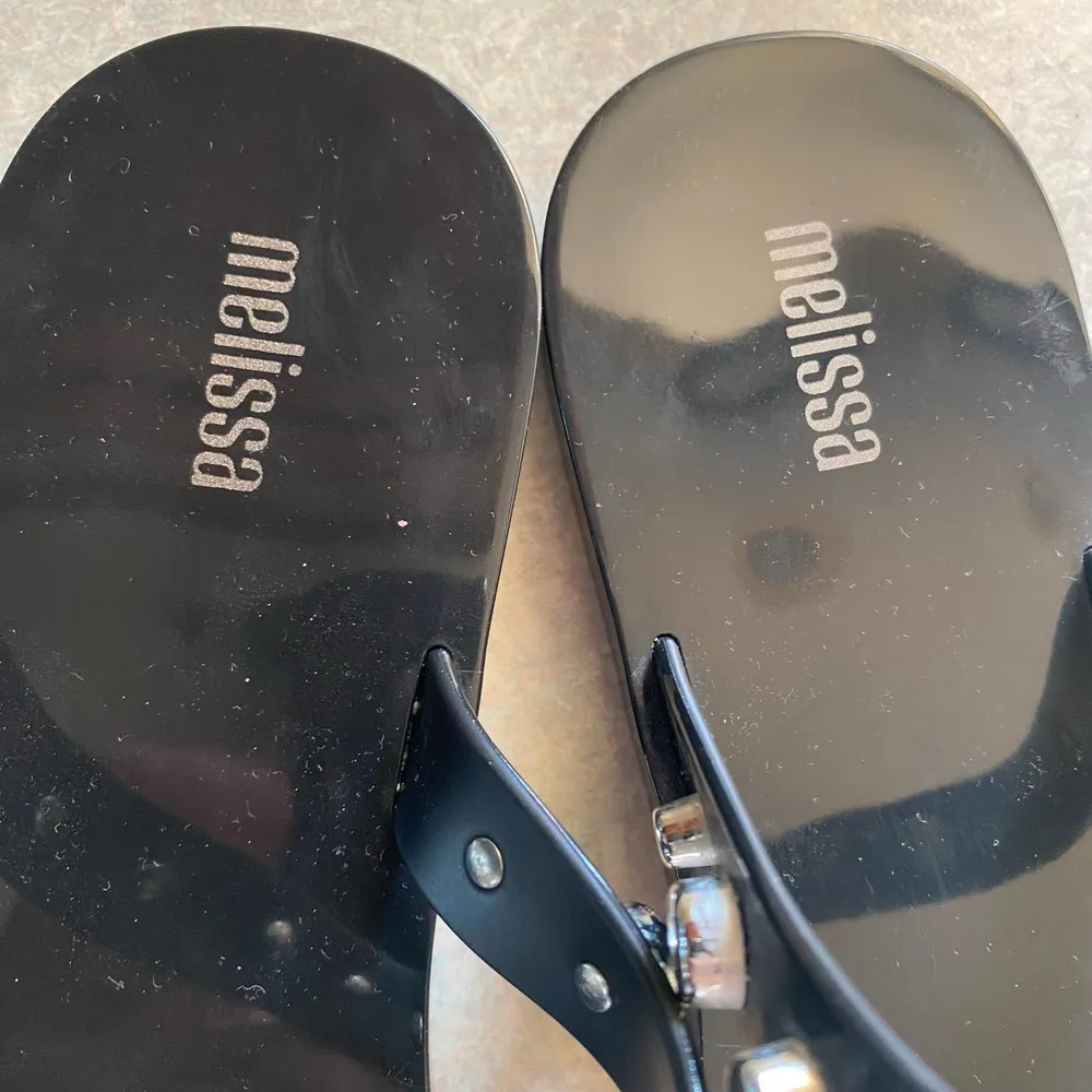 Melissa Black Love Lip Li Studded Coastal Goth Minimalist Jelly Sandals 6 - Image 5