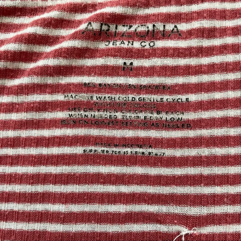 ARIZONA JEAN Co. red/white top - Image 4