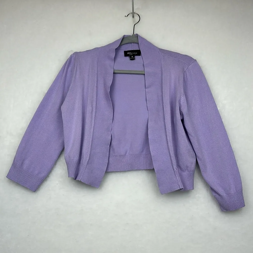 Ronni & Nicole Lilac Open-Front 3/4-Sleeve Cropped Shrug/Cardigan Sz M - Image 4
