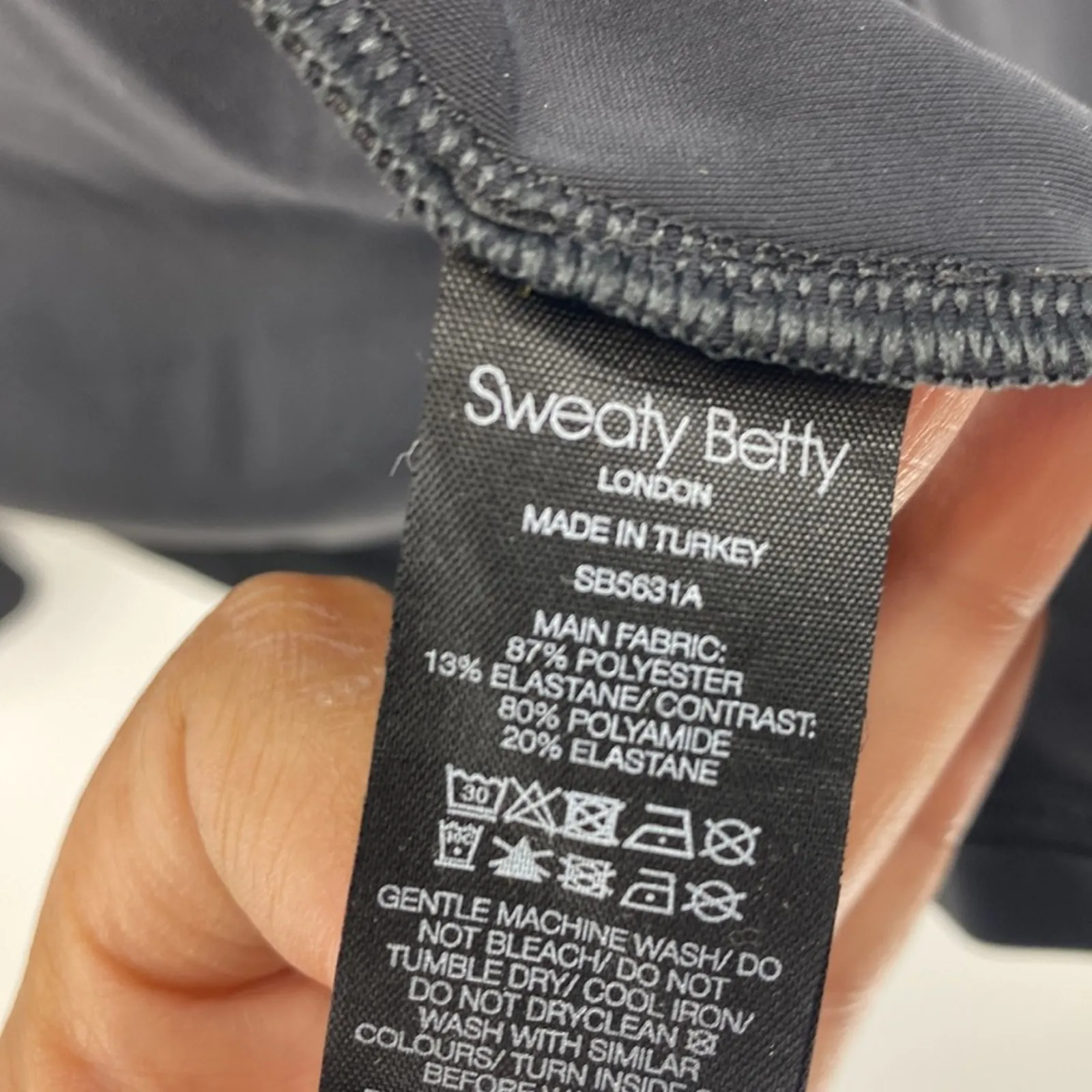 Sweaty Betty London Fast Track Running Jacket black athletic athleisure size M - Image 11