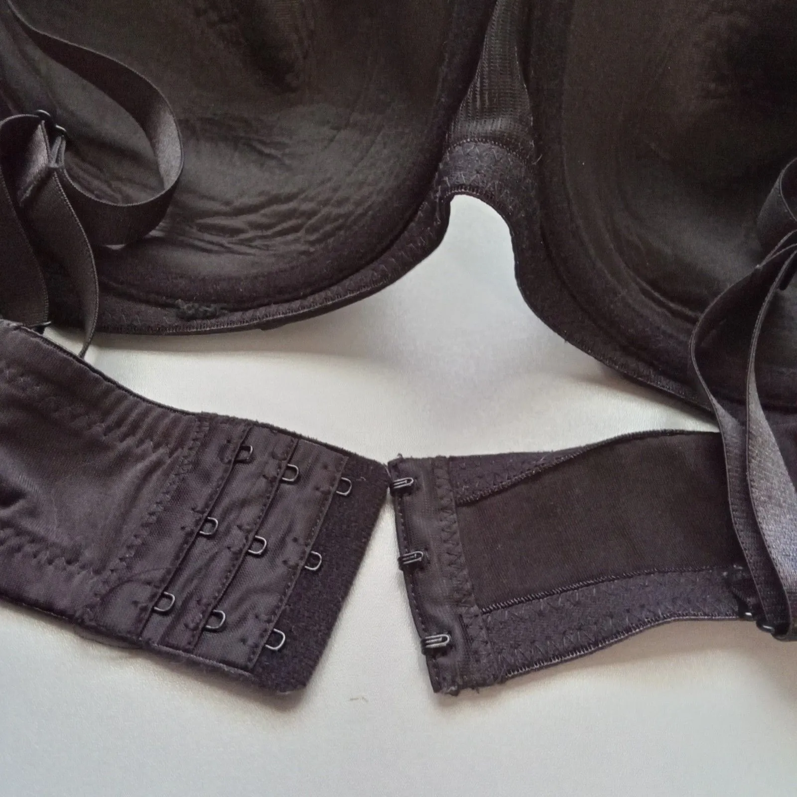 Black Bra 42C Bow‎ Hook And Eye Size undefined - Image 4