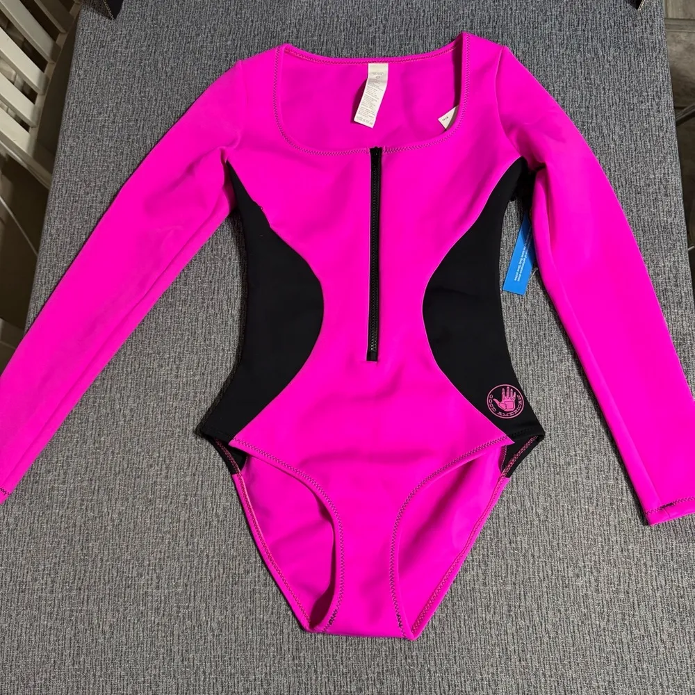 Good American You Got It - Long Sleeve One-Piece Swimsuit - Image 2