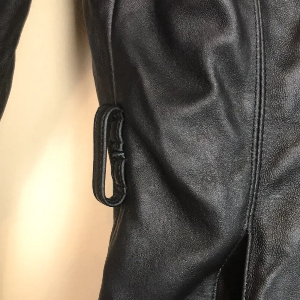 Wilsons Leather Women’s Black Genuine Leather Button-Up Jacket - Image 5