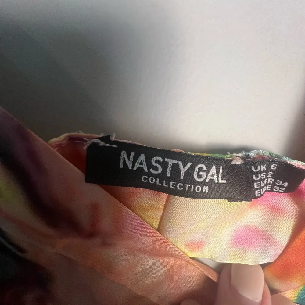 Nasty Gal Multicolor Marble Bralette and Shorts - Image 4