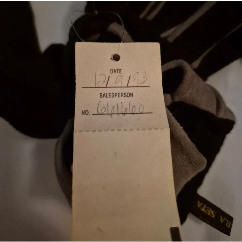 Bottega Veneta Vtg 90s Black and Tan Suede Leather Gloves - Image 8