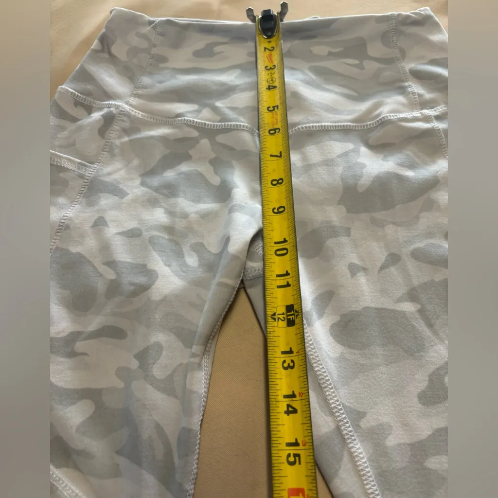 Evolution and Creation Gray & White Camouflage Leggings‎ Athletic - Image 4