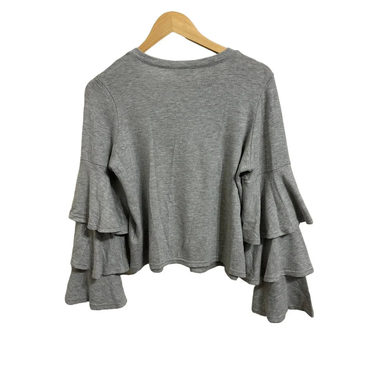 Jack by BB Dakota Women's Gray Crop Sweatshirt with Festive Sleeves Size Small‎ - Image 5