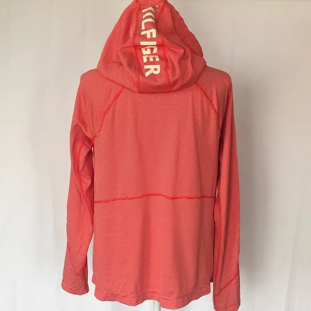 Tommy Hilfiger sport pullover hoodie size large - Image 3