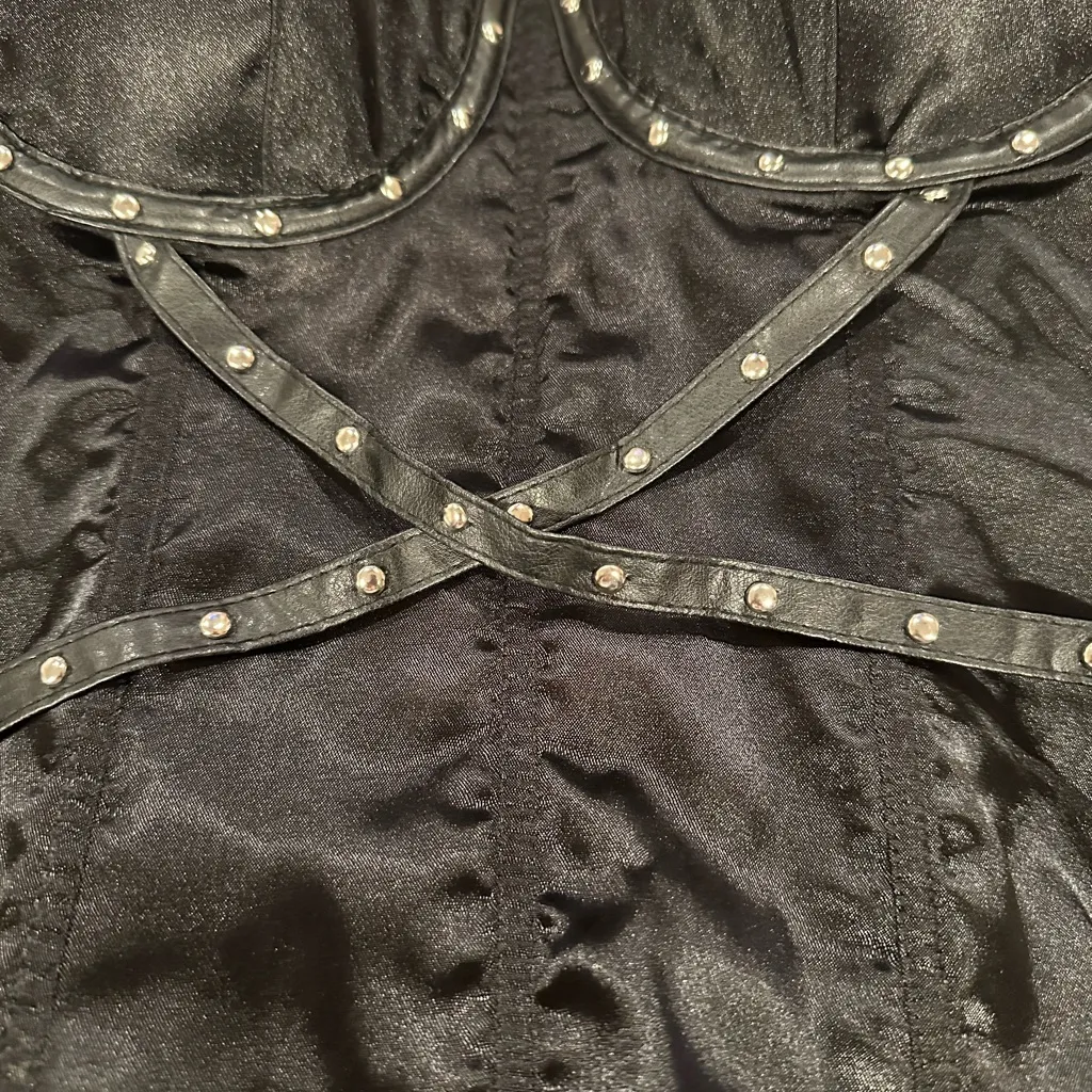 Frederick's of Hollywood Black Faux Leather Studded Corset 38 - Image 7