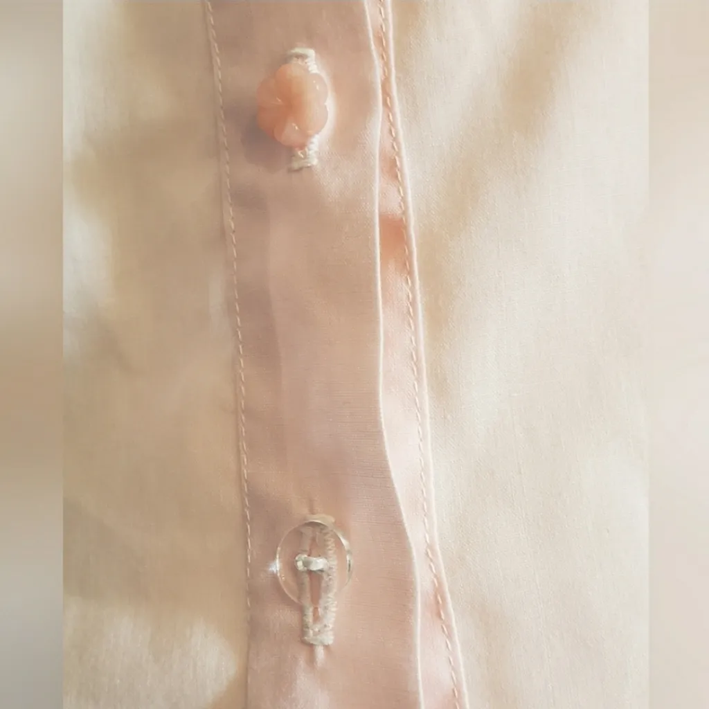 Vintage pink button down shirt with ruffle trim & flower buttons size S - Image 5