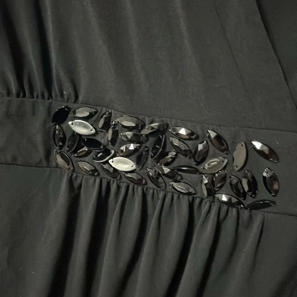 Women’s 1X black dress Alfani dress criss cross v neck dress stretchy versatile - Image 7