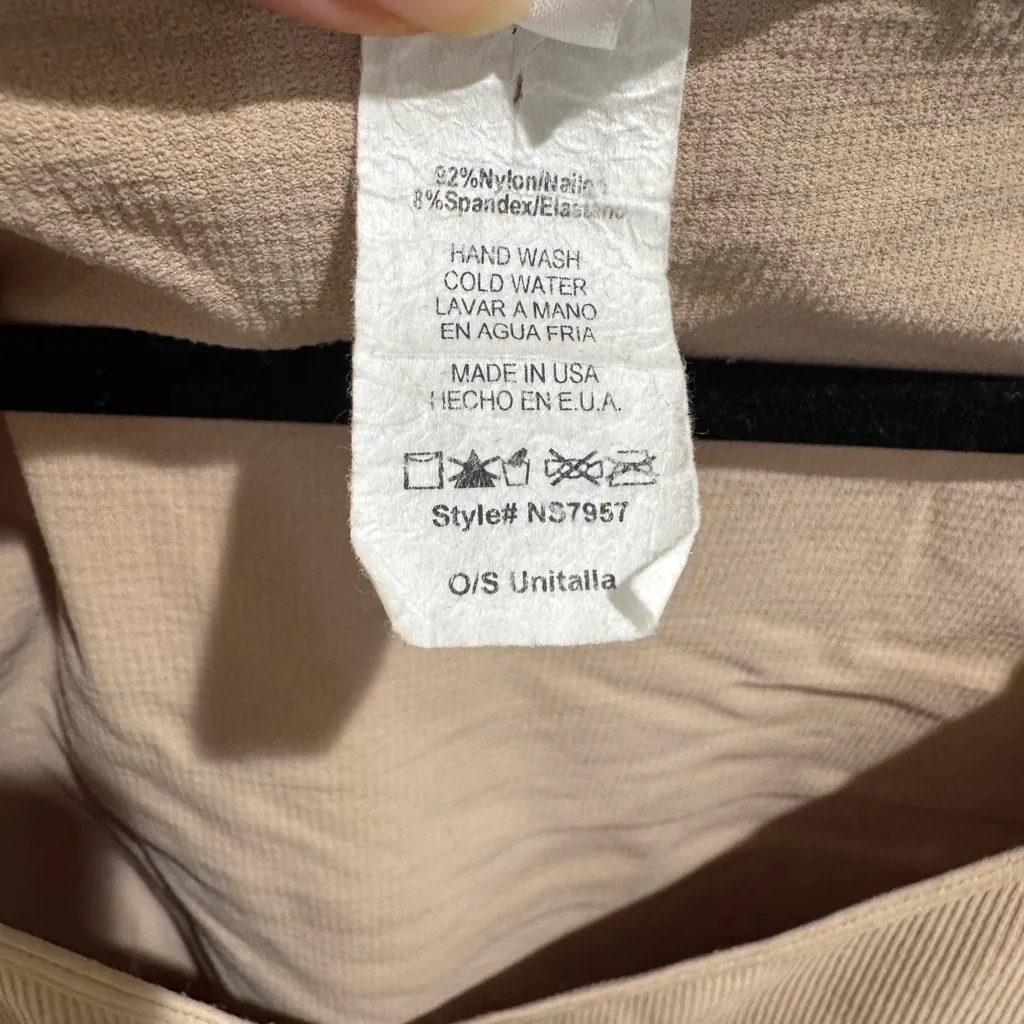 NIKIBIKI Crossover Cropped Top - Image 5