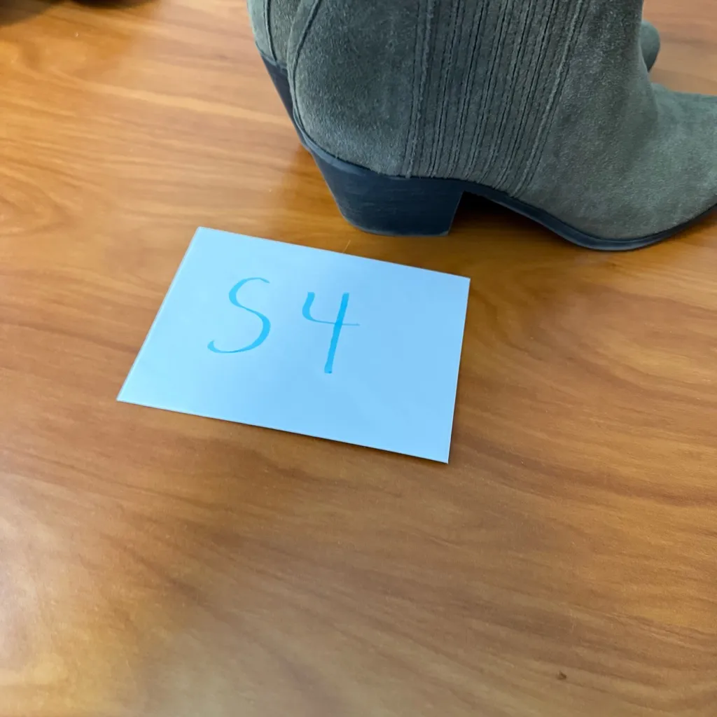 Frye & Co. Jacy Chelsea Ankle Bootie Leather Suede Olive Green‎ Side Zip 70738 Green Size 7.5 - Image 8