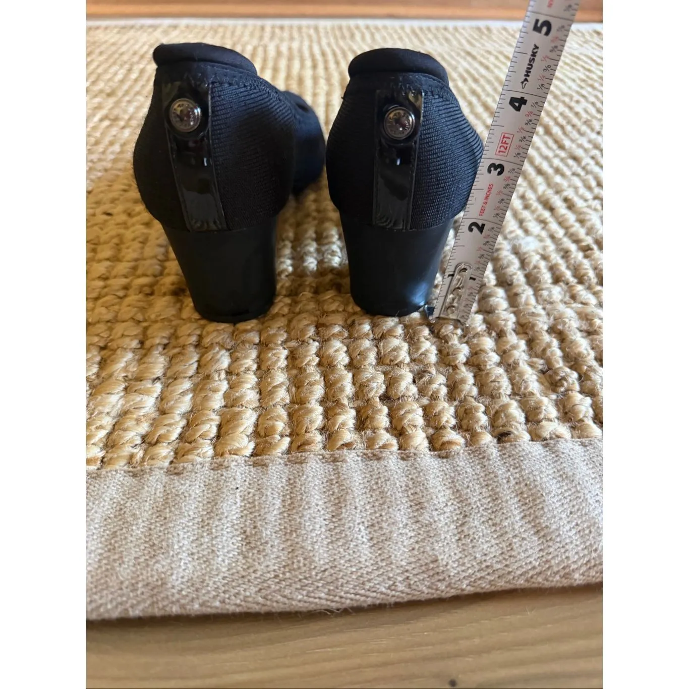 Anne Klein AK Sport Black Knit Heels Women Size 8.5 /X Block Heel Slip On - Image 4