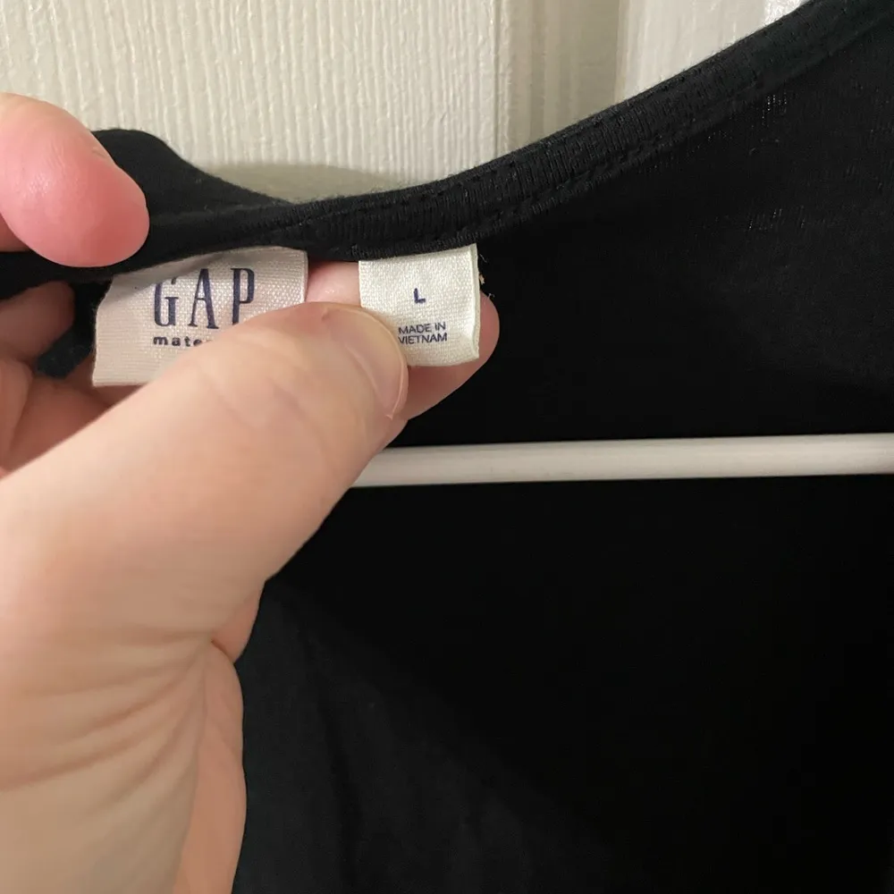 Gap  Maternity Dress Large - Image 7