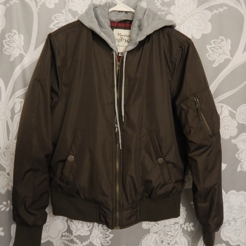 Maralyn and Me Brown and Gray Jacket - Image 9