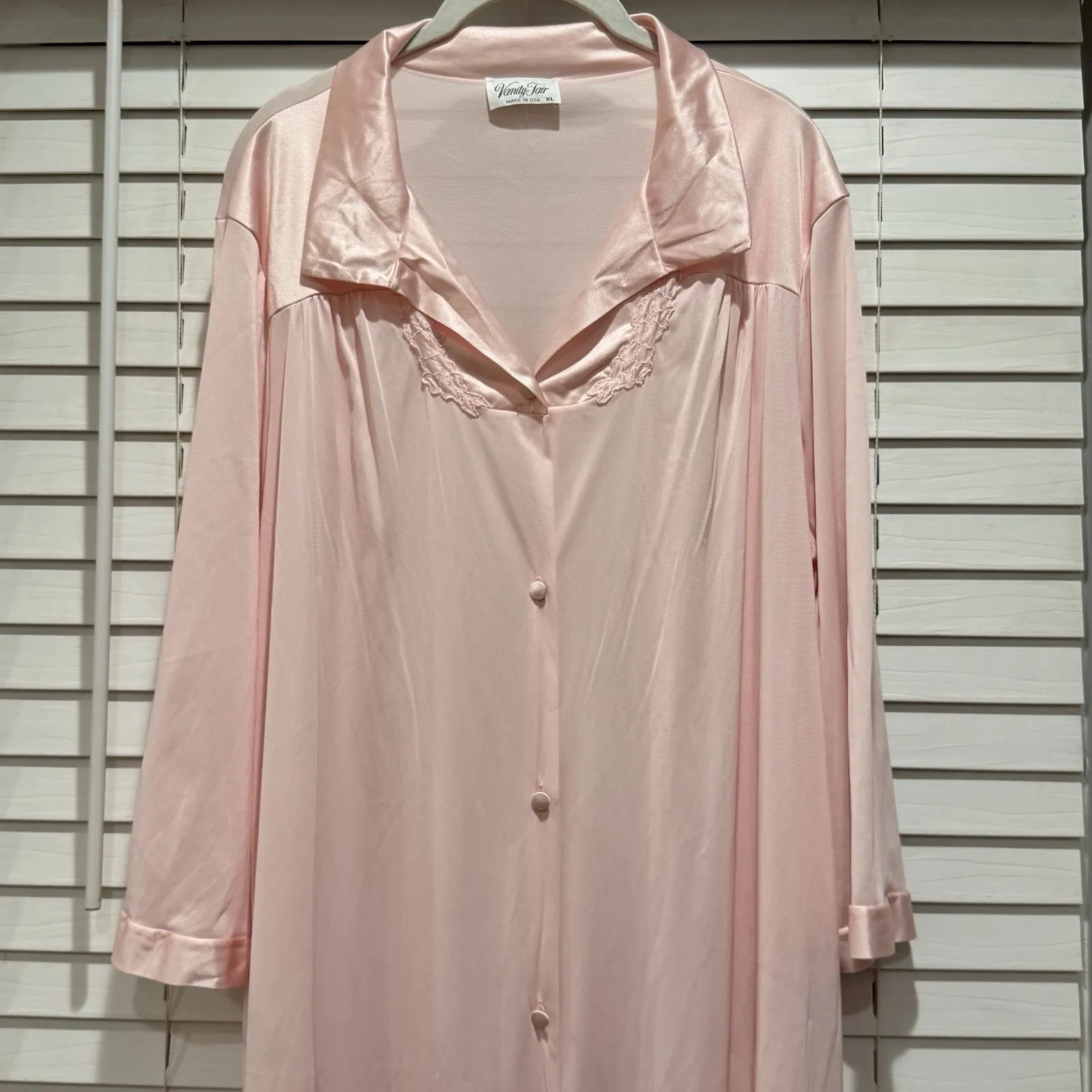 Vintage Vanity Fair Made In USA‎ Baby Pink Nightgown Caftan Silky Robe Sz XL - Image 2
