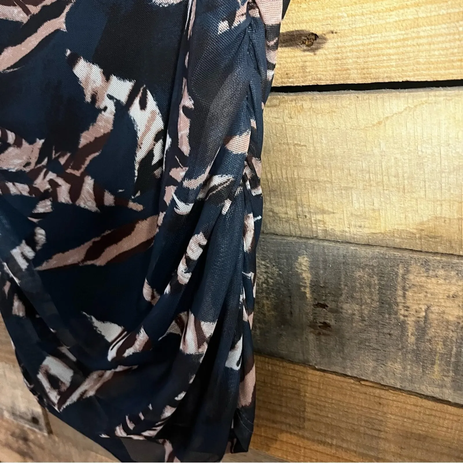 Cable & Gauge‎ Teal Mesh Ruched Top Size XS - Image 7