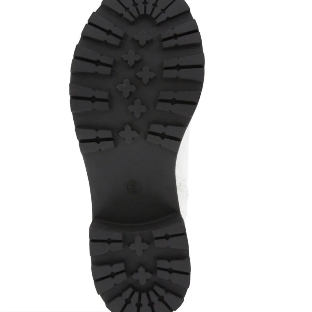 NEW In Box MIA Indigo Boot White/Black Trending 6 - Image 5