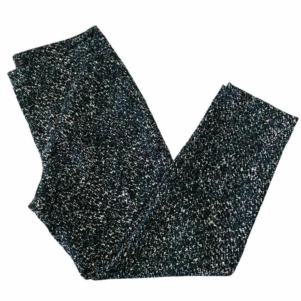 ZARA Basic Women’s Medium Green White Capris Abstract Print - Image 5