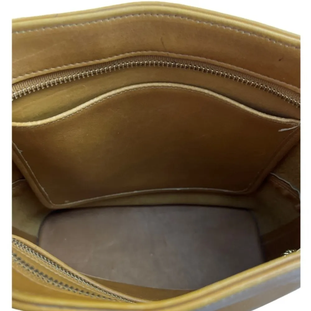 Coach Vintage Tribeca English Tan Shoulder Bag Very Good Vintage Condition - Image 9