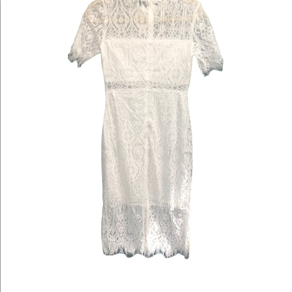 NWT MIAMI WHITE LACE DRESS - Image 3
