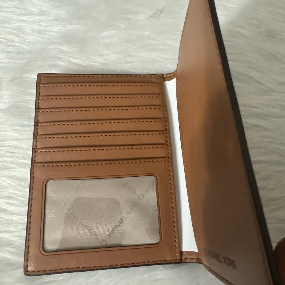 jet set passport wallet - Image 4