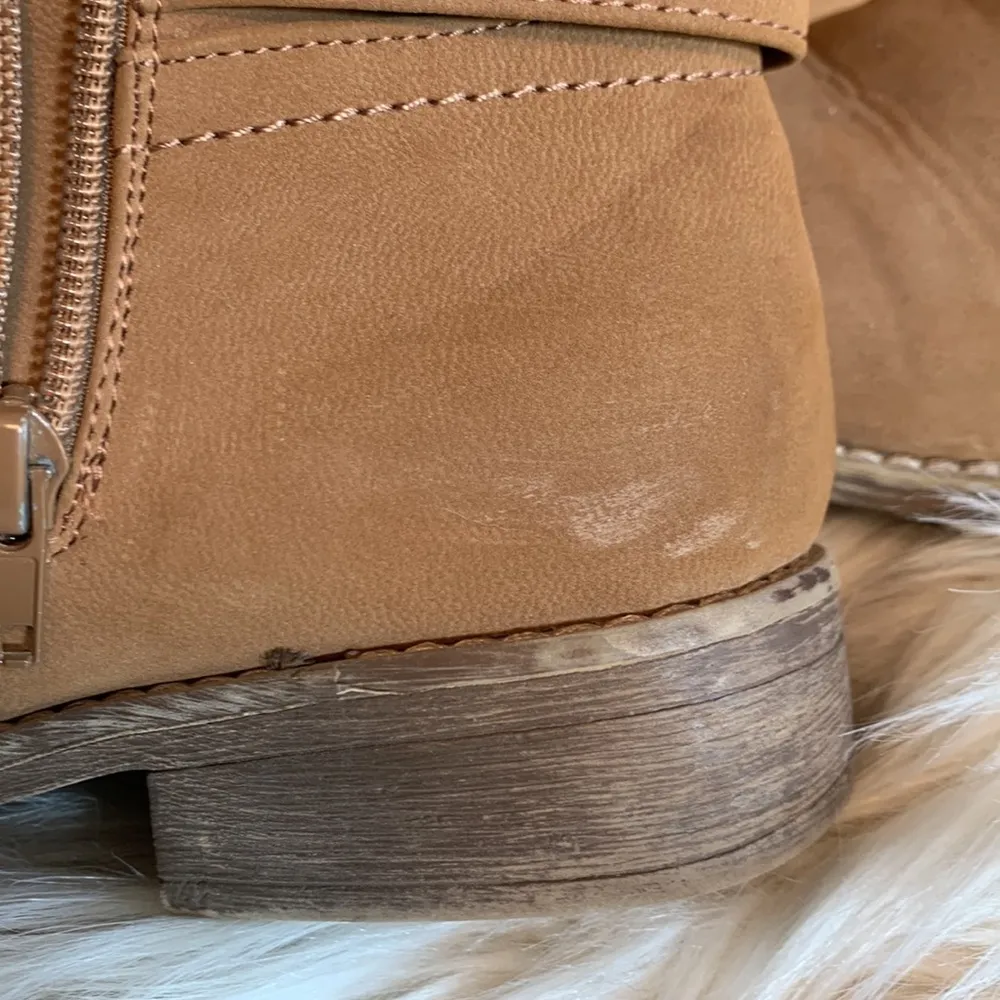 ALDO Buckle And Zip Detail Flat Boots Camel Color Size 37.5 - Image 8